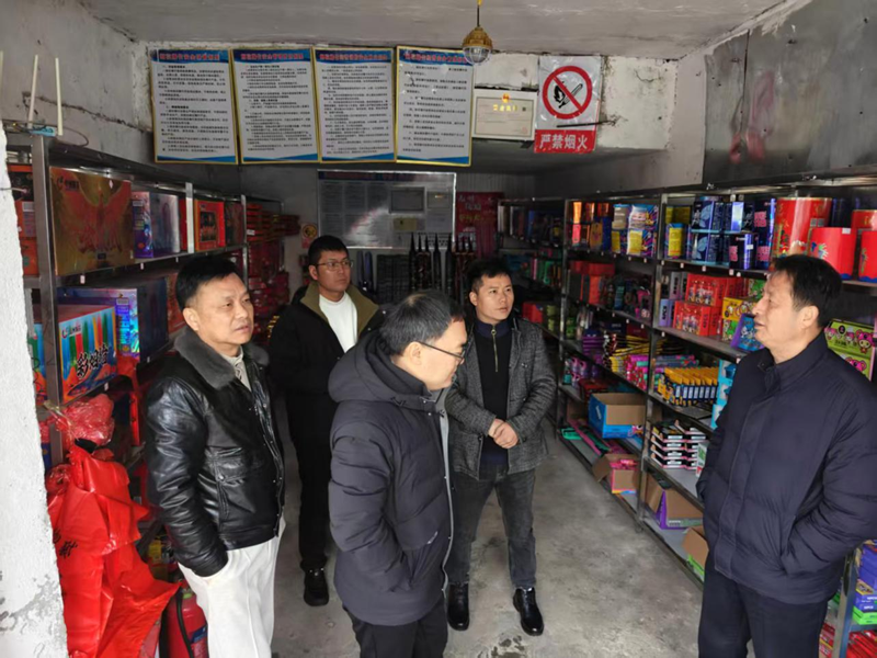 <a href="./xwzx/gzdt/202602/t20260211_750589.html">鄂州：织密烟花爆竹旺季安全监管网  全链条筑牢节日安全防线</a>